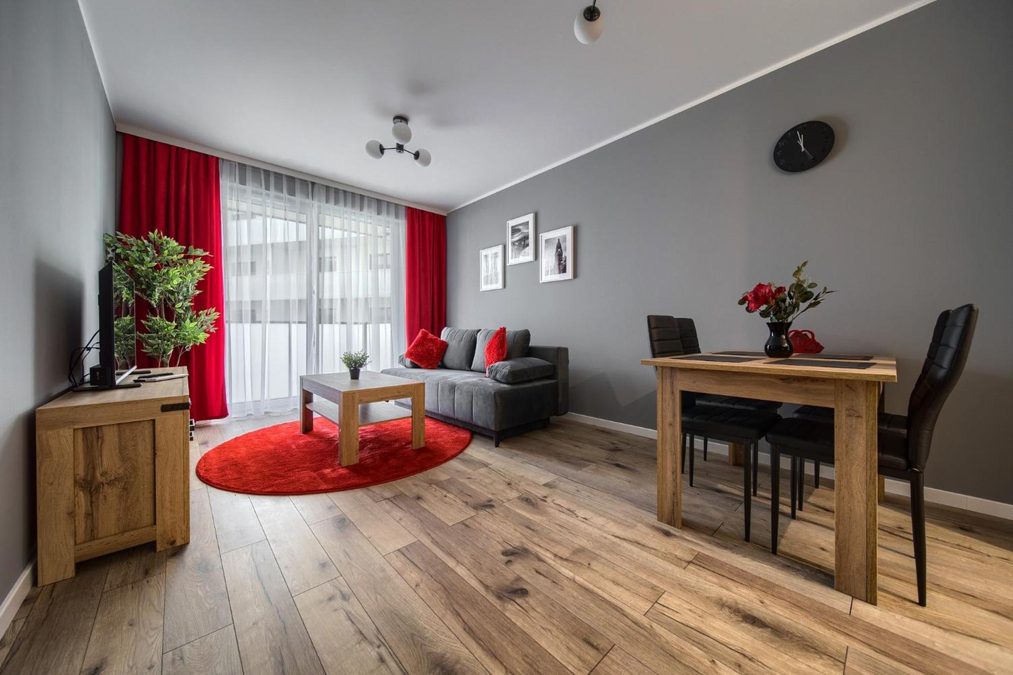 Central Park Red Apartment Вроцлав Екстер'єр фото